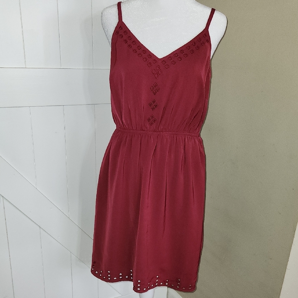 Market & Spruce Elegant Burgundy Sleeveless Dress